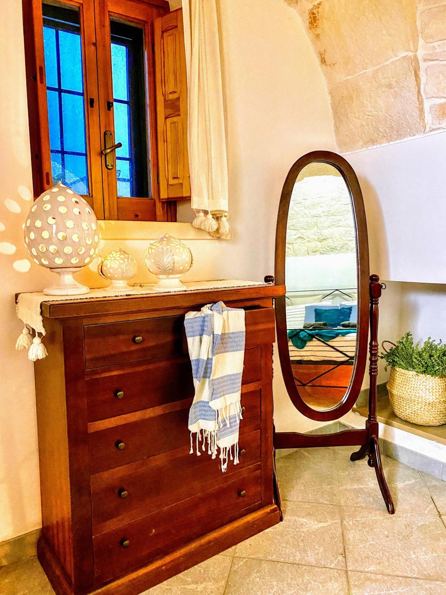Trulli And Pool - I Cactus Villa Martina Franca Bagian luar foto