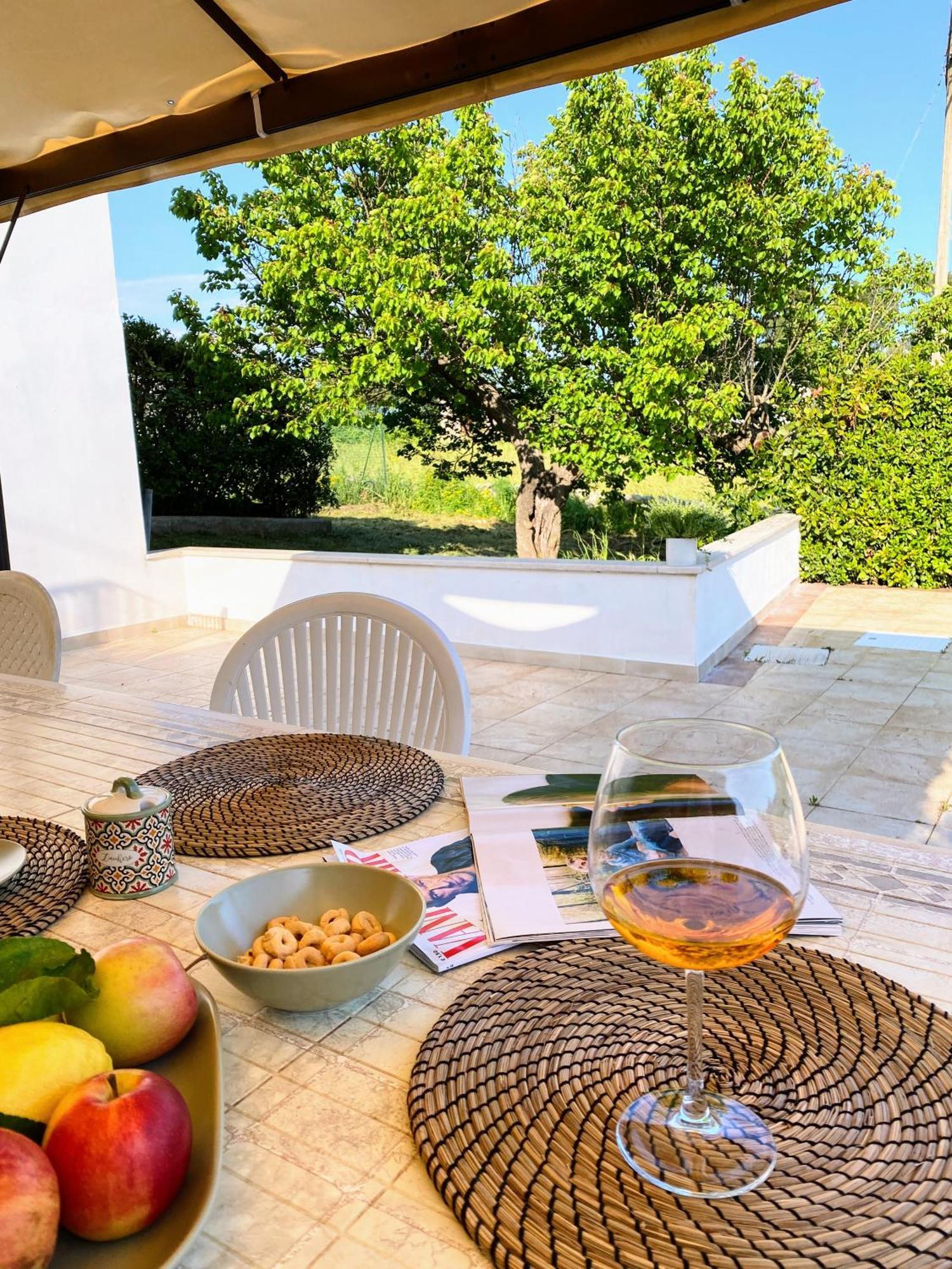 Trulli And Pool - I Cactus Villa Martina Franca Bagian luar foto